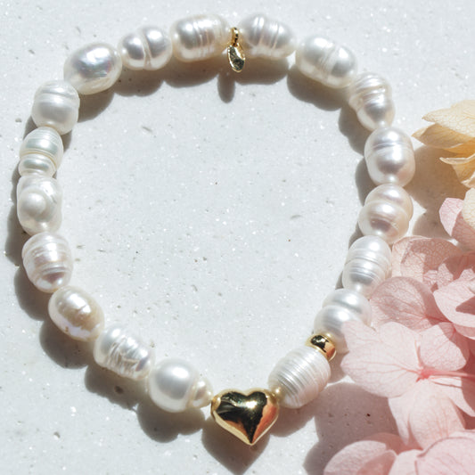 Freshwater Pearl Bracelet with Heart Charm