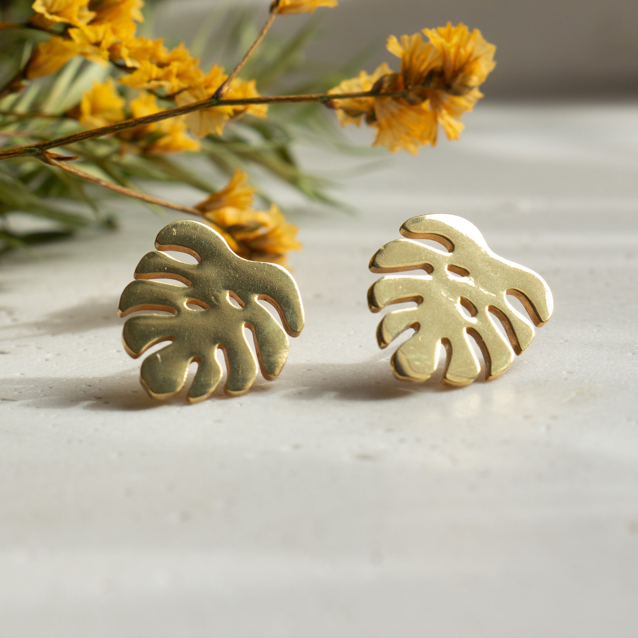 Small Monstera Leaf Stud Earrings in 14K Solid Gold, Yellow Gold, Tropical Leaf high quality Studs, Exotic Summer Studs For Daughter